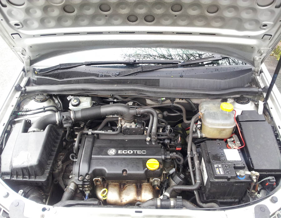 Vauxhall Astra Life engine-cover